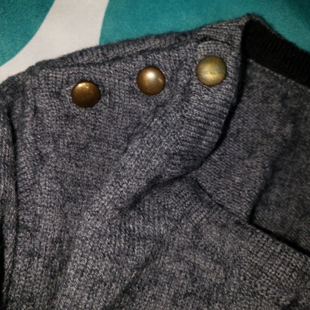 Gray Sweater - Picture 2 of 2